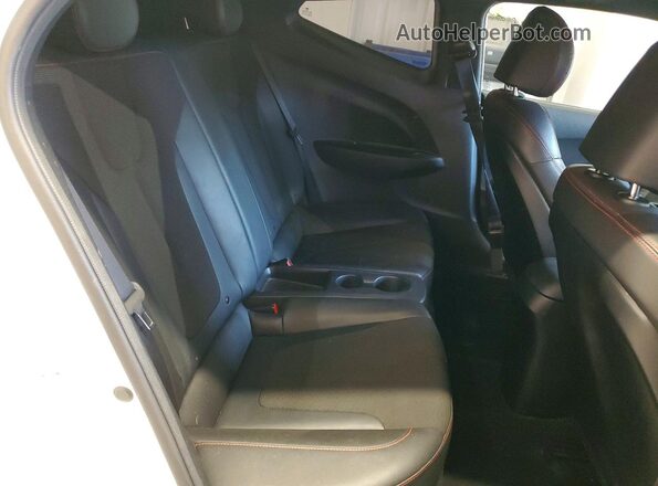 KMHTG6AF0KU011196 2019 HYUNDAI VELOSTER White Вид задніх сидінь