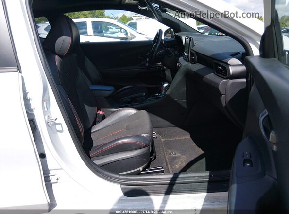 KMHTG6AF0KU013398 2019 HYUNDAI VELOSTER White Front interior view