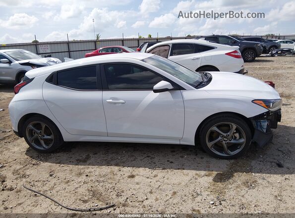 KMHTG6AF1KU009943 2019 HYUNDAI VELOSTER White Вид задньої частини салону