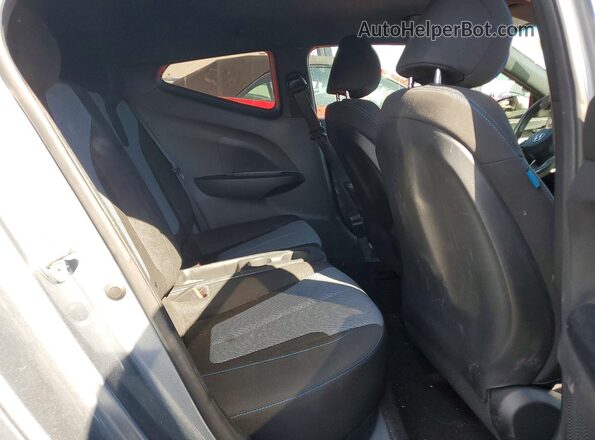 KMHTG6AF4KU018121 2019 HYUNDAI VELOSTER Silver Widok tylnych siedzeń