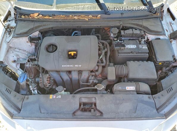 KMHTG6AF8KU005808 2019 HYUNDAI VELOSTER White Widok wnętrza z tyłu
