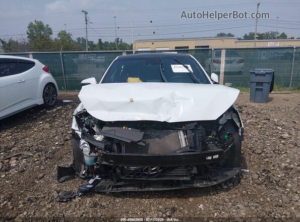 KMHTH6ABXKU009126 2019 HYUNDAI VELOSTER White Rear interior view