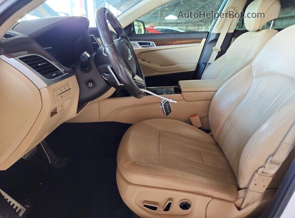 KMTFN4JE1LU335148 2020 GENESIS G80 White Front interior view