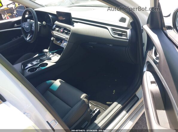 KMTG14SC2TU167646 2026 GENESIS G70 White წინა სალონის ხედი