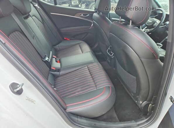 KMTG34SC1RU136374 2024 GENESIS G70 White უკანა სავარძლების ხედი