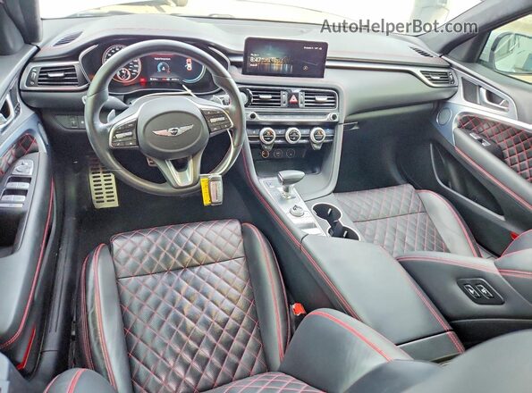 KMTG54TEXPU104935 2023 GENESIS G70 Серебряный Вид панели приборов