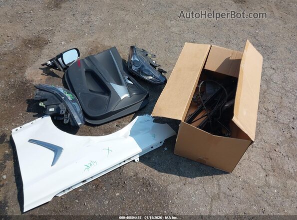 KMTG64LA4LU060032 2020 GENESIS G70 Белый Вид щитка приборов