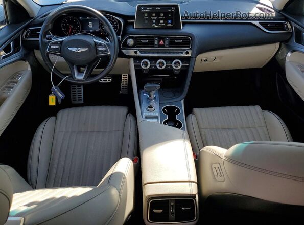 KMTG74LE8KU034077 2019 GENESIS G70 White Widok deski rozdzielczej