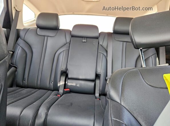 KMUHBDSBXRU209266 2024 GENESIS GV80 Gray უკანა სავარძლების ხედი