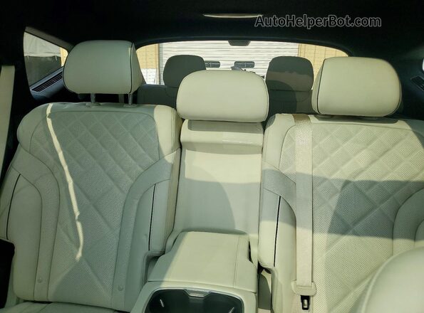 KMUHEESC4TU314768 2026 GENESIS GV80 White Widok tylnych siedzeń