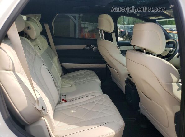 KMUHEESC4TU314768 2026 GENESIS GV80 White Widok wnętrza z tyłu