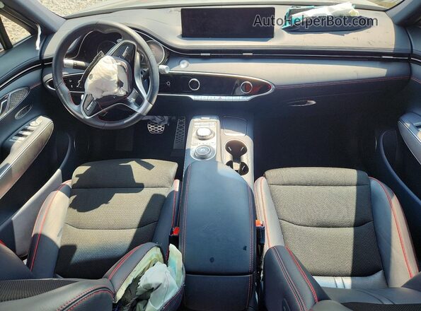 KMUMADTB5NU045175 2022 GENESIS GV70 Silver Dashboard view