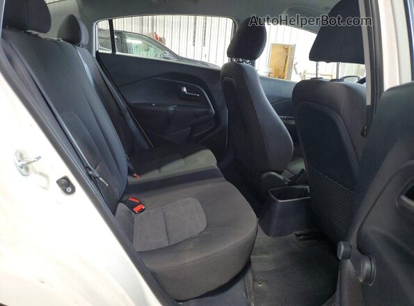 KNADM4A31G6646948 2016 KIA RIO White უკანა სავარძლების ხედი