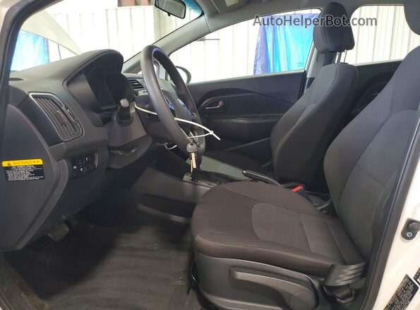 KNADM4A31G6646948 2016 KIA RIO White წინა სალონის ხედი
