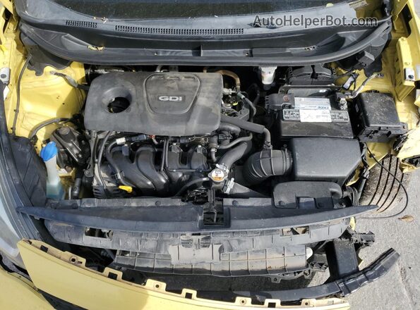 KNADM4A32G6000883 2016 KIA RIO Yellow Rear interior view