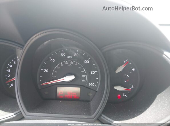 KNADM4A32G6577364 2016 KIA RIO White Հետևի նստատեղերի տեսք