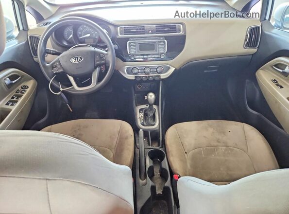 KNADM4A34G6553227 2016 KIA RIO Серебряный Вид панели приборов