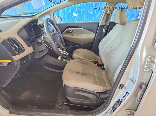KNADM4A34G6553227 2016 KIA RIO Серебряный Вид салона спереди