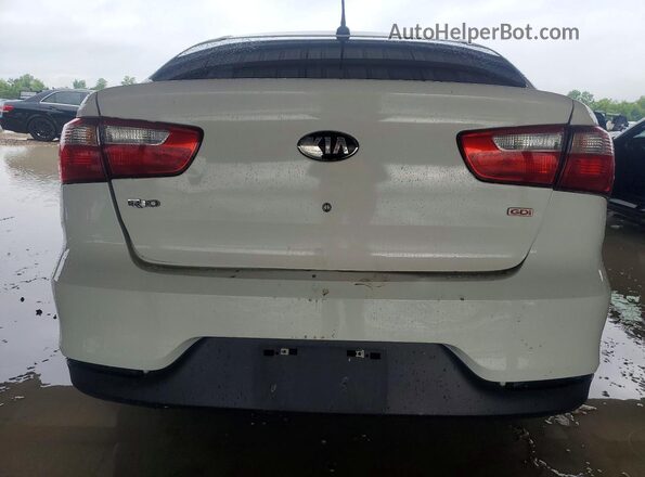 KNADM4A34G6638231 2016 KIA RIO White Вид ззаду