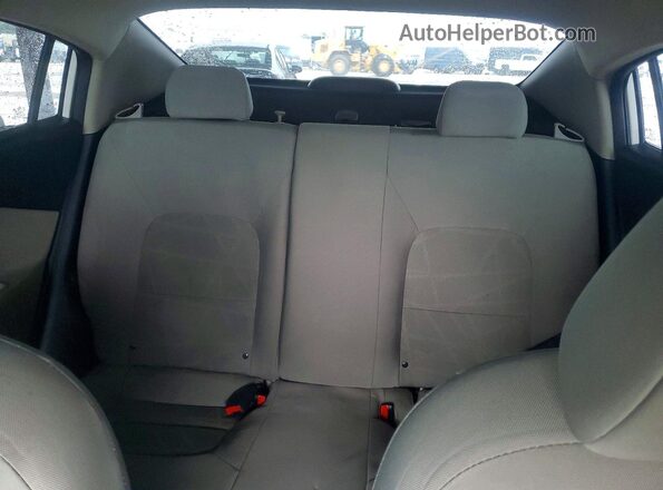 KNADM4A34G6638231 2016 KIA RIO White Вид задніх сидінь