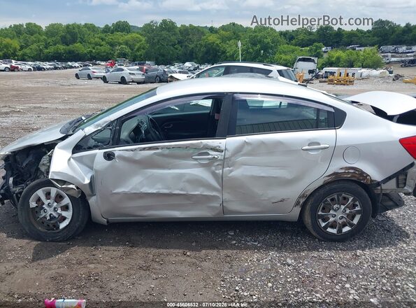 KNADM4A34G6663405 2016 KIA RIO Silver Вид спереду