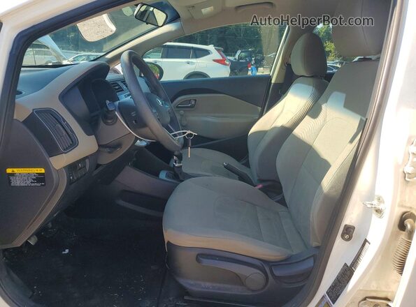 KNADM4A34G6688112 2016 KIA RIO White წინა სალონის ხედი