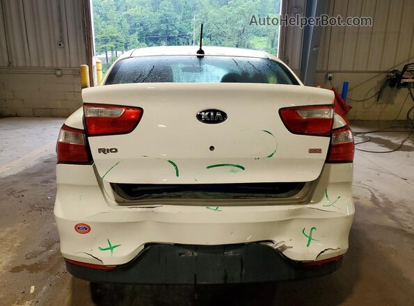 KNADM4A34H6059614 2017 KIA RIO White Հետևի տեսք