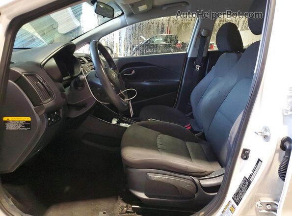 KNADM4A34H6059614 2017 KIA RIO White Սալոնի դիմացի տեսք