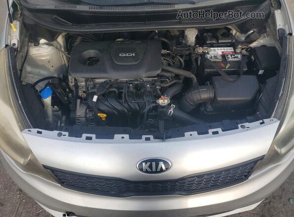 KNADM4A35H6049108 2017 KIA RIO Silver Rear interior view