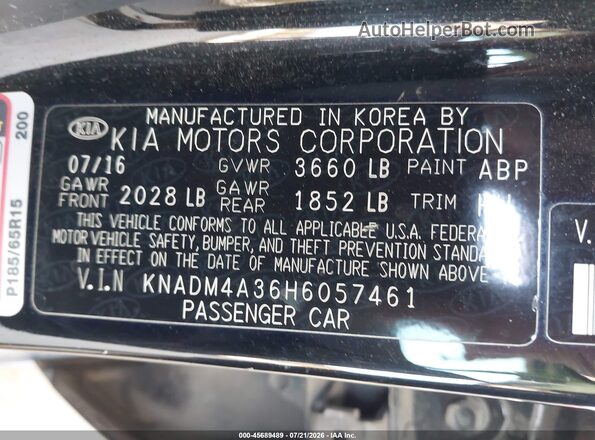 KNADM4A36H6057461 2017 KIA RIO Black Vista del compartimento del motor