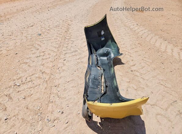 KNADM4A37G6684071 2016 KIA RIO Yellow Vista del compartimento del motor