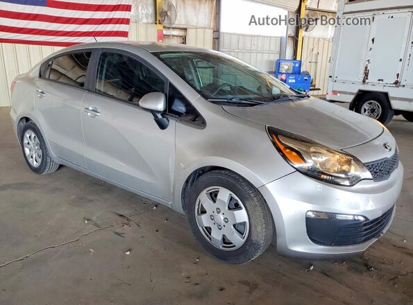 KNADM4A37H6025795 2017 KIA RIO Silver Front right