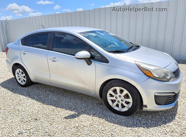 KNADM4A37H6057212 2017 KIA RIO Silver Առջևի աջ