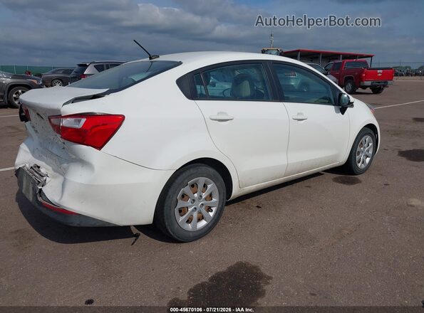 KNADM4A38G6621285 2016 KIA RIO Белый Задняя правая четверть