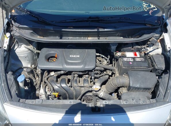 KNADM4A3XG6638623 2016 KIA RIO Silver Vista trasera