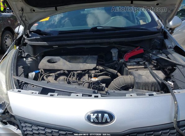 KNADM4A3XG6639416 2016 KIA RIO Silver Вид ззаду