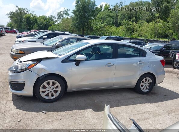 KNADM4A3XG6639416 2016 KIA RIO Silver Панорамний вид салону 360°