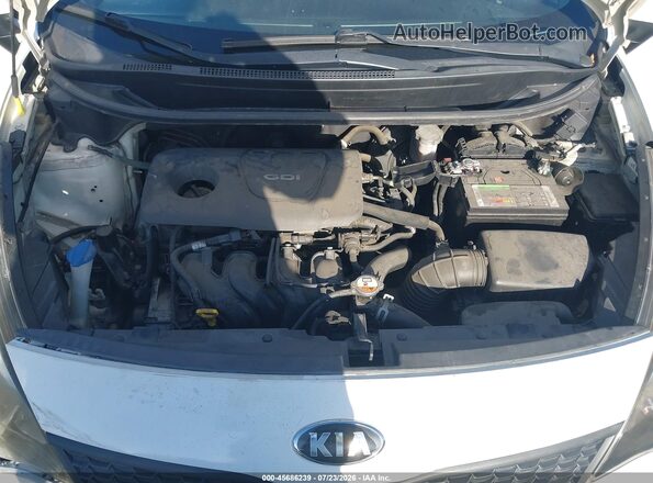 KNADM4A3XG6646754 2016 KIA RIO Белый Вид сзади