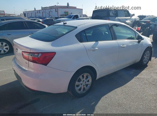 KNADM4A3XG6646754 2016 KIA RIO Белый Задняя правая четверть