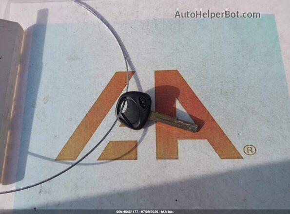 KNADM4A3XH6062338 2017 KIA RIO Silver Առջևի վահանակի տեսք