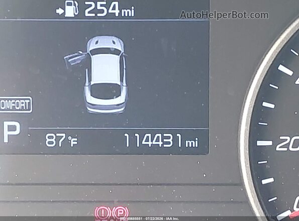 KNAE15LA2J6016832 2018 KIA STINGER Silver 