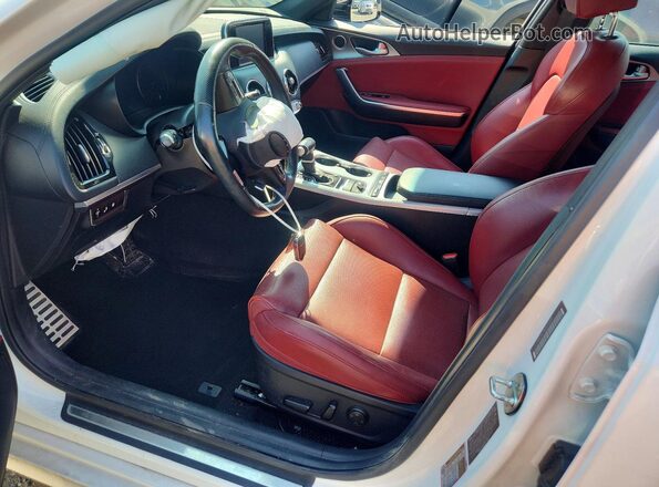 KNAE35LC8L6072207 2020 KIA STINGER White Front interior view