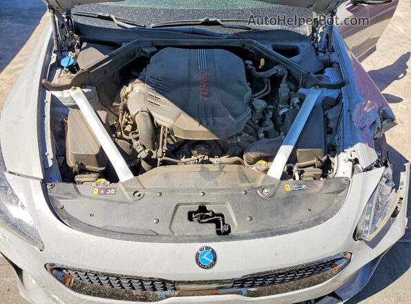 KNAE45LC6J6022786 2018 KIA STINGER Silver Rear interior view