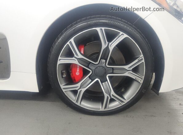 KNAE55LC9J6035528 2018 KIA STINGER White 