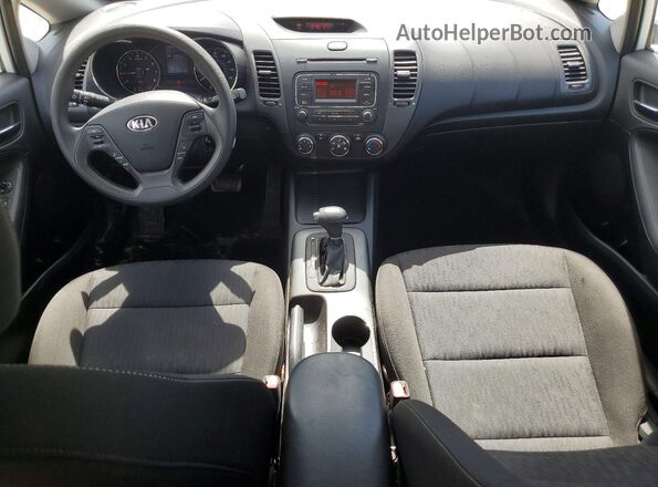 KNAFK4A63G5603520 2016 KIA FORTE Белый Вид панели приборов
