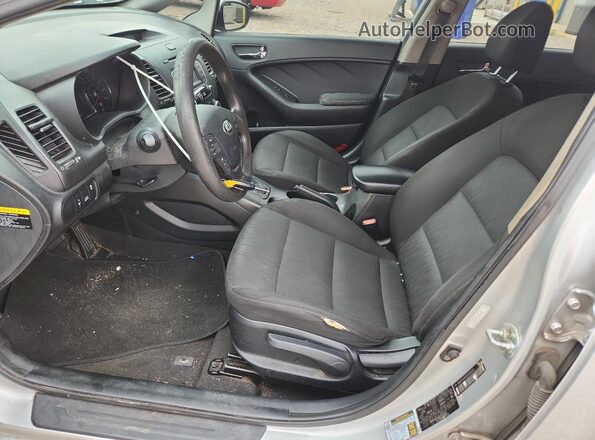 KNAFK4A64G5550231 2016 KIA FORTE Silver Вид салону спереду
