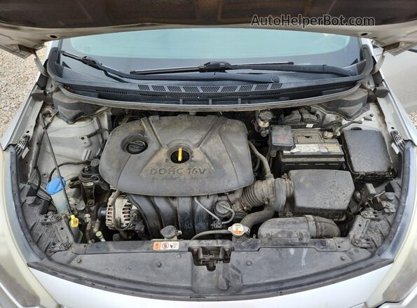 KNAFK4A64G5550231 2016 KIA FORTE Silver Вид задньої частини салону