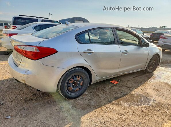 KNAFK4A65G5439381 2016 KIA FORTE Silver Rear right