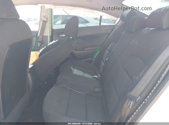 KNAFK4A66G5584932 2016 KIA FORTE White 