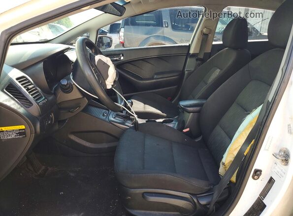 KNAFK4A68G5459589 2016 KIA FORTE White Սալոնի դիմացի տեսք